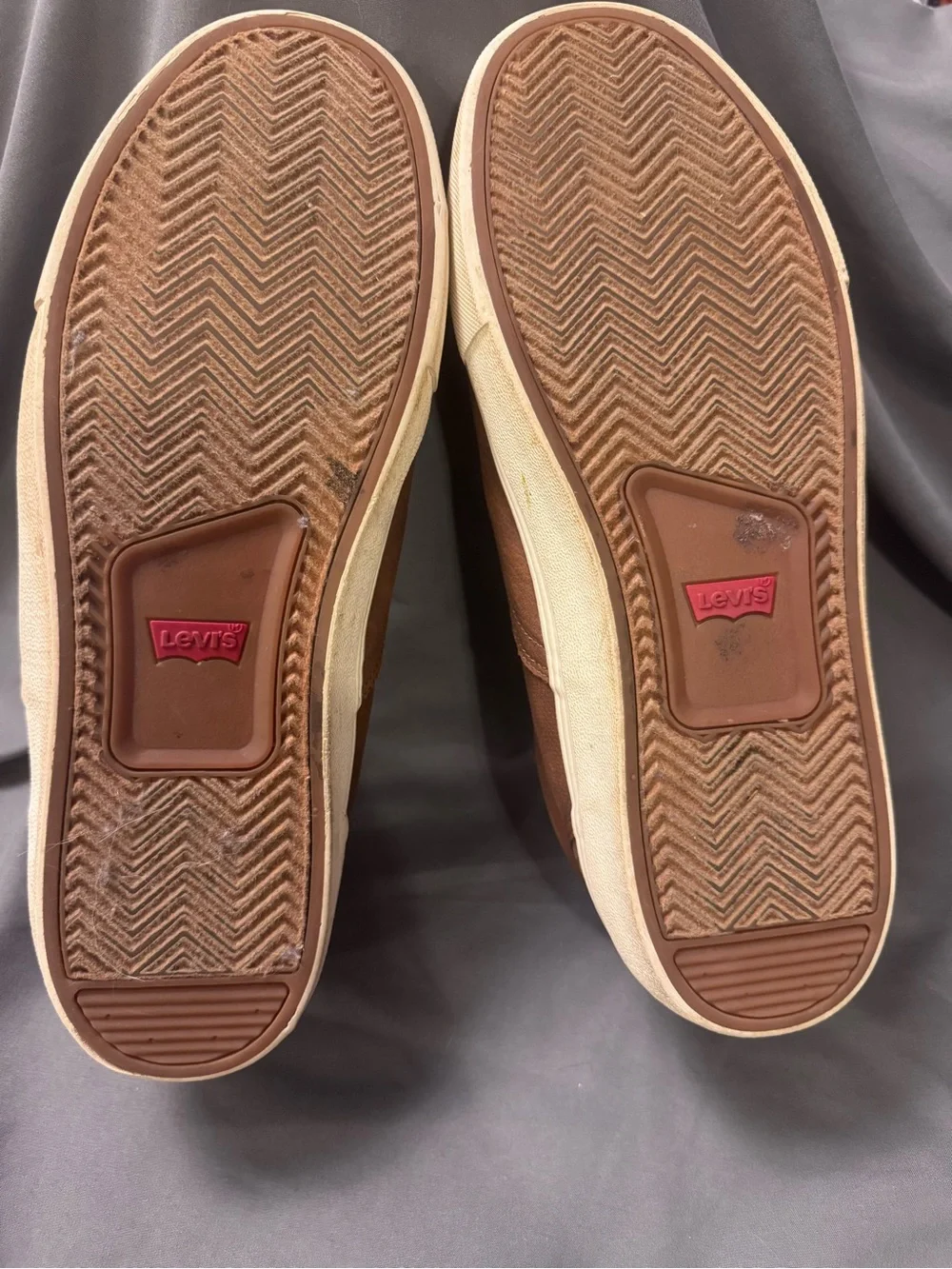 Levi's Brown Canvas Low-Top Sneakers with White Sole-0025
